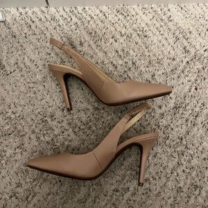 6.5 women’s Nude heels